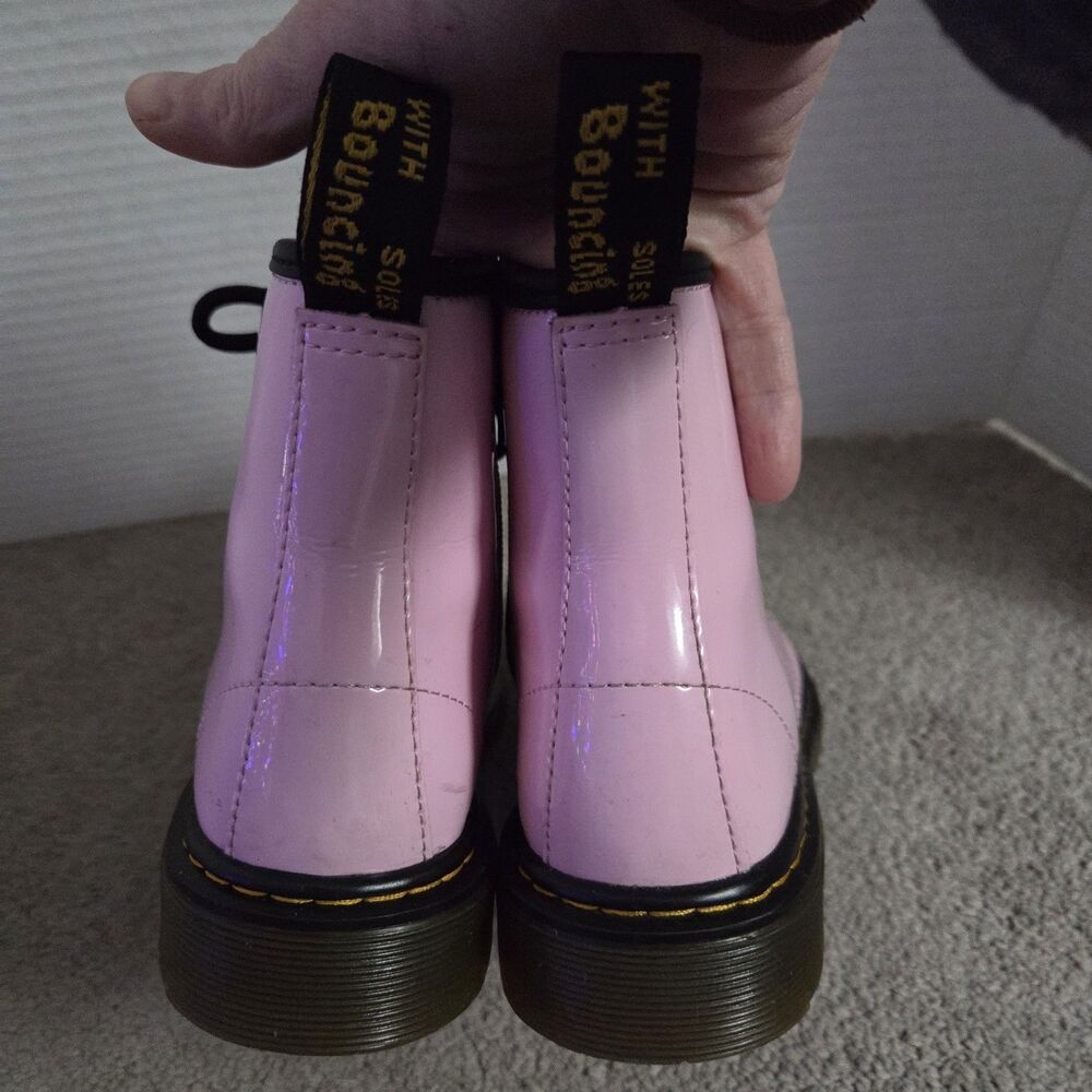 Dr. Doc Martens 1460J YOUTH Kids Pink Patent Leather Combat Ankle Boots Sz 2 - Picture 4 of 11